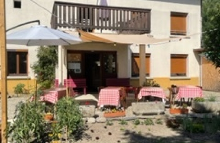 Aux Marronniers, gîtes and bed and breakfast